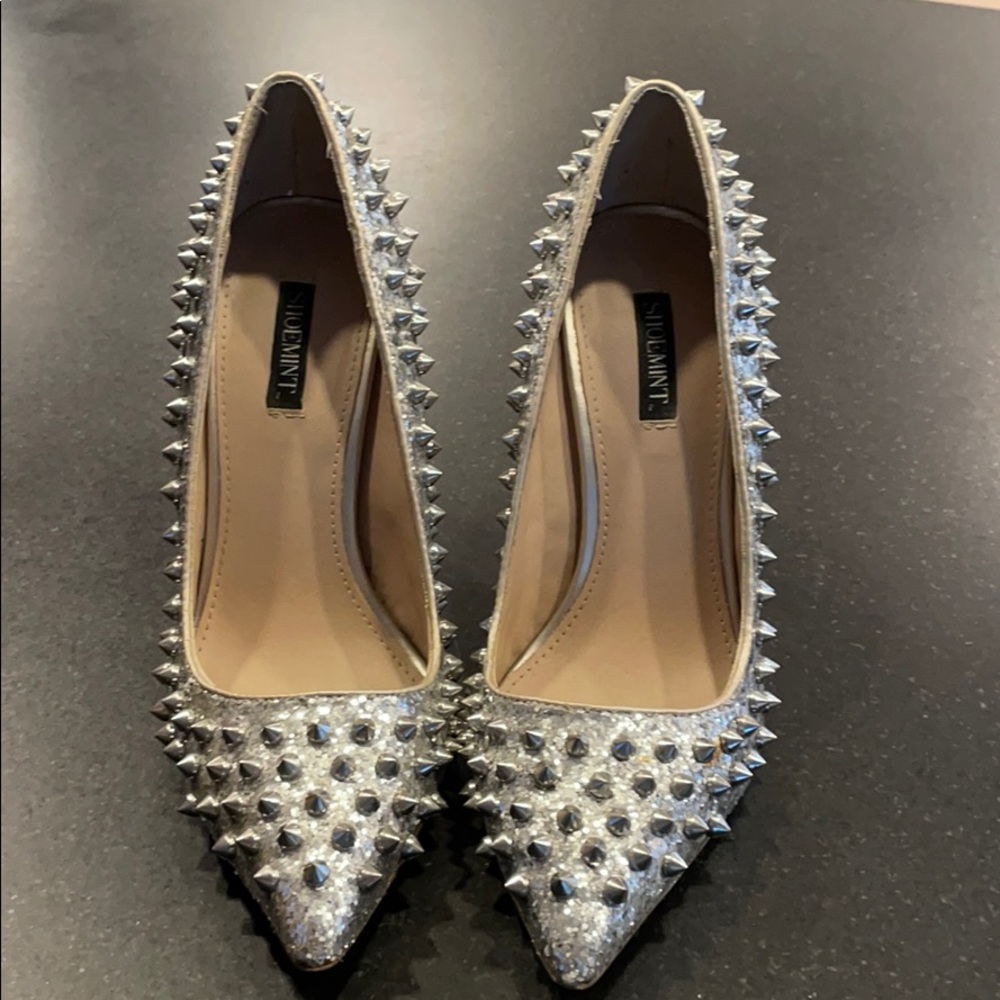 Shoemint | Zoe | sz 7 |spiked silver glitter heels